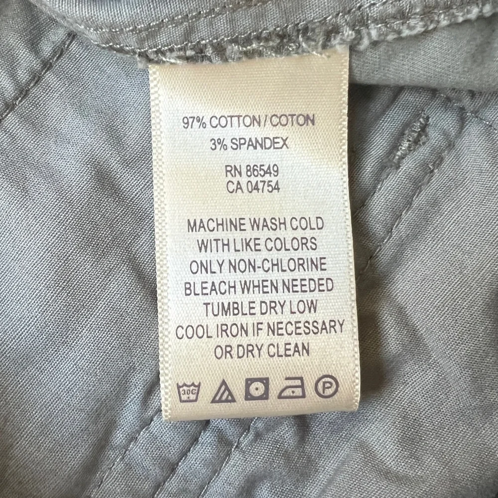 Tommy Bahama Relax Ellery Fit Gray Cropped pant. Women’s Size 2 - Picture 12 of 12